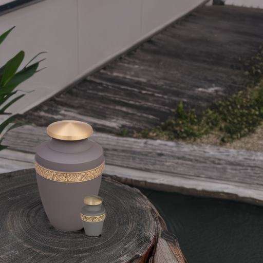 Metalen urn - Traditioneel bruin/goud groot - 3,20 Liter - Afbeelding 3