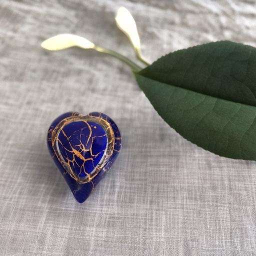 Glazen urn - Knuffelhartje blauw met bladgoud - 0,15 Liter - Afbeelding 3