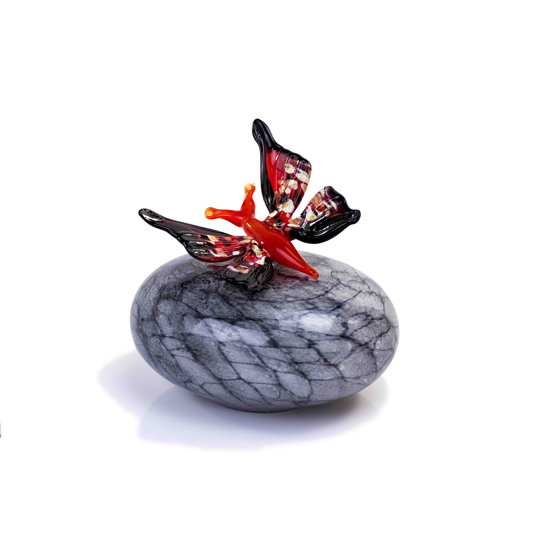 Glazen urn - Kei met vlinder rood - 0,15 Liter