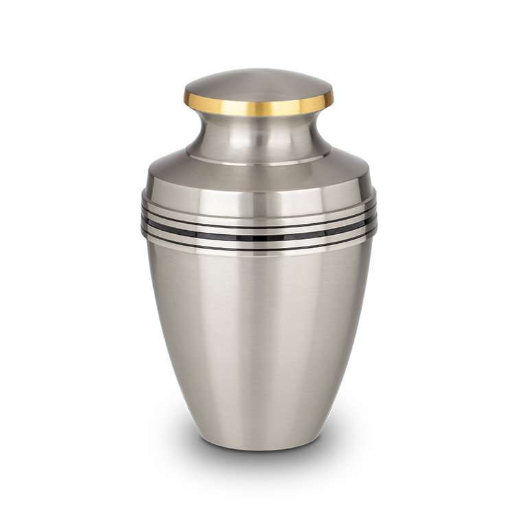 zilveren-grote-traditionele-urn-metaal-goud-zilver-zwart